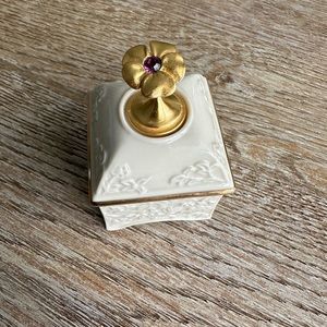 Lenox birthstone box-February amethyst